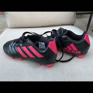 Adidas soccer cleats. Size 13.5.